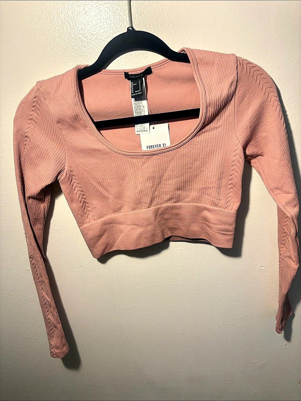 Forever 21 Long Sleeve Crop Top in Pink Size Small Like New
